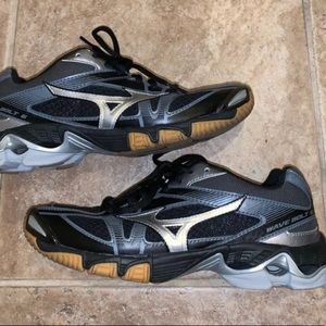 Mizuno Bolt Volleyball Shoes